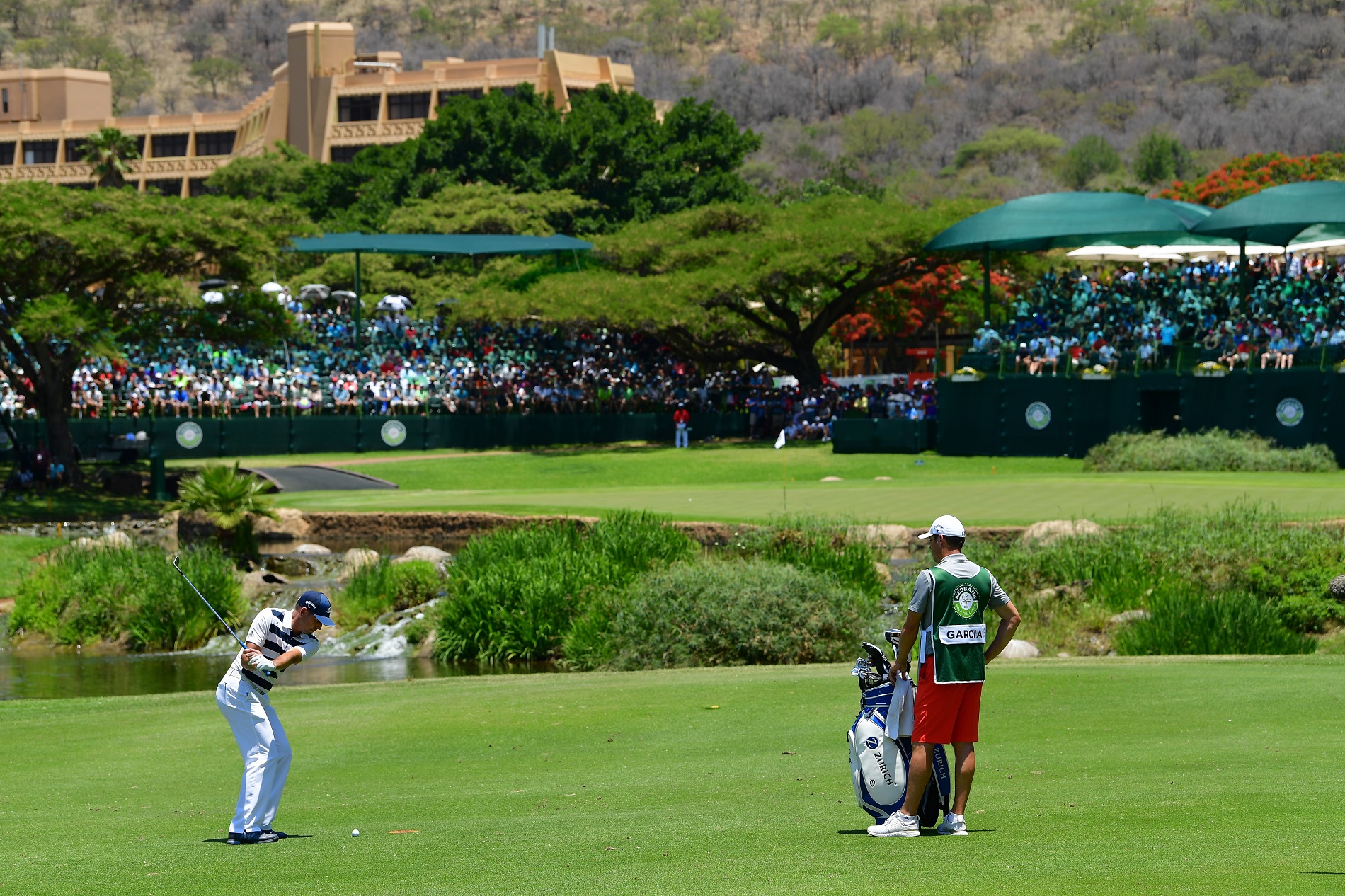 Ngc2018 Sergio Garcia 9Th Approach Crowd Grandstand